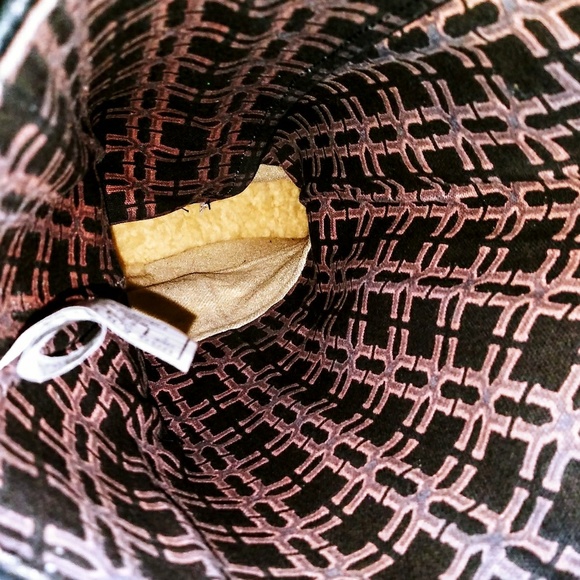 Like New UGG Australia 'Annarosa' Boots - Picture 7 of 8